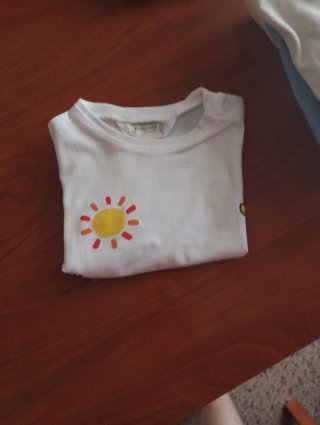 Conjunto verano 6-9 meses + 2 camisetas