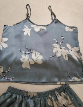 Pijama Verano Satén Flores Azul Blanco