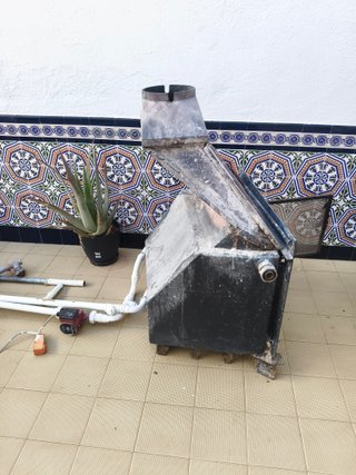 Hidroestufa de leña metálica