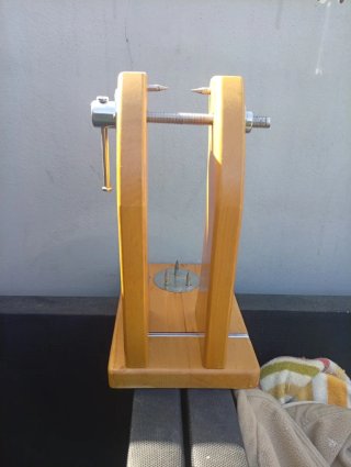 Jamonera vertical madera y metal