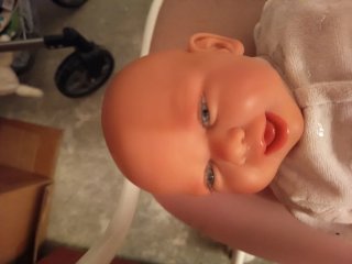 Muñeco bebé con chupete y pijama y complementos