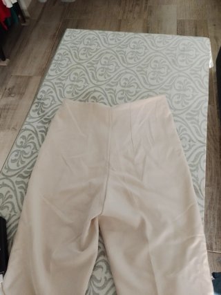 Pantalón Zara Beige Talla M
