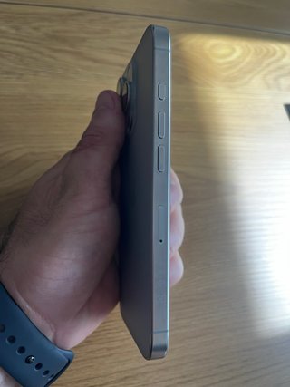 iPhone 16 Pro