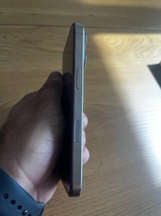 iPhone 16 Pro