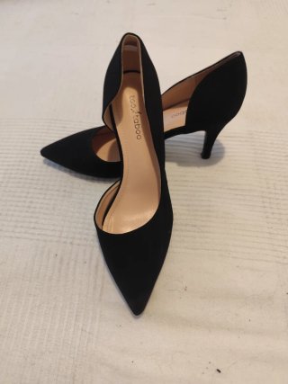 Zapatos de tacón negros Too Taboo