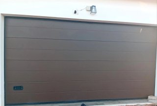 Puerta de garaje automática. 4,70x2,40metros