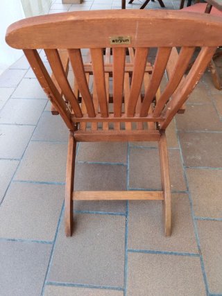 Tumbona de madera reclinable