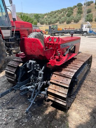 Oruga Massey Ferguson 174 C