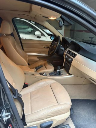 BMW Serie 3 320d Familiar Negro