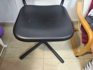Silla giratoria IKEA SMALLEN negra