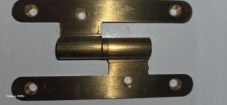 Bisagras para puertas de latón