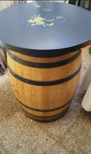 Mesa Barrica Madera y Metal Negra