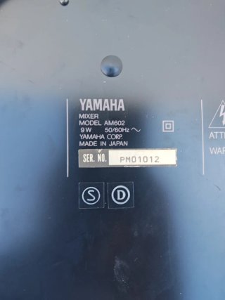Mesa de mezclas Yamaha AM602
