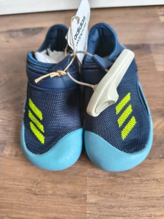 Escarpines para niño Adidas talla 27