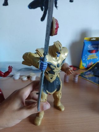 Set Figuras Avengers Iron Man vs Thanos