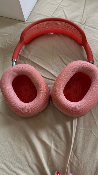 AirPods Max Rojos con Smart Case