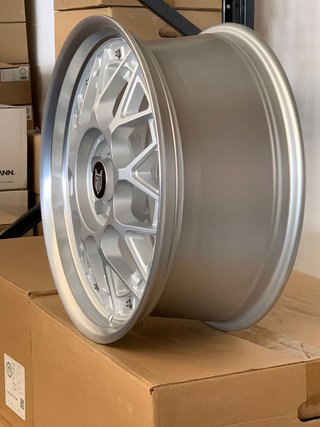 4 LLANTA FOX 7.5x17 5X100 et38 57.1 stilo bbs