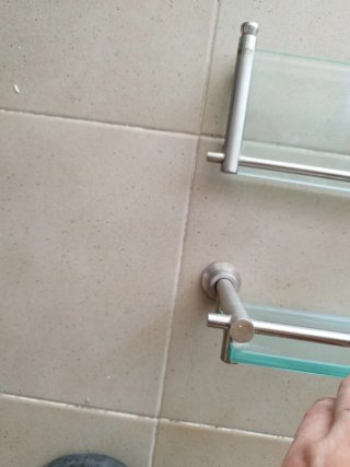 Scaffali in vetro e metallo