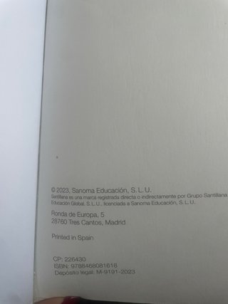 Lecturas 2, 1x8, Ocho libros en uno