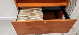 Estantería madera con 2 cajones archivadores