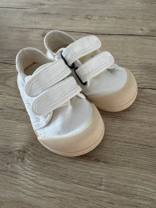 2 pares de zapatillas respetuosas talla 22 IGOR