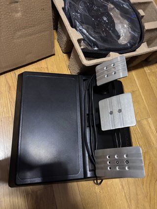 Thrustmaster T300 RS GT Pack Completo