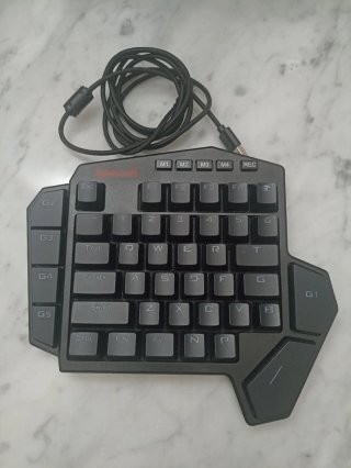 Redragon Teclado Gamer Mecánico Una Mano