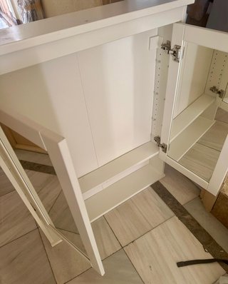 Armario baño IKEA HEMNES espejos y baldas cristal