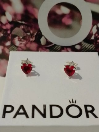 Pendientes Corazón Pandora Rojos