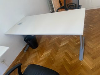 Mesa de oficina resistente