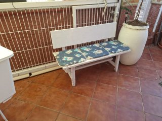Banco de madera blanco