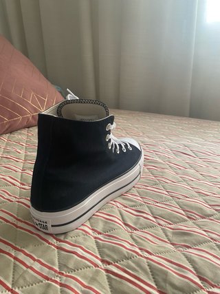 Converse plataforma negras y blancas