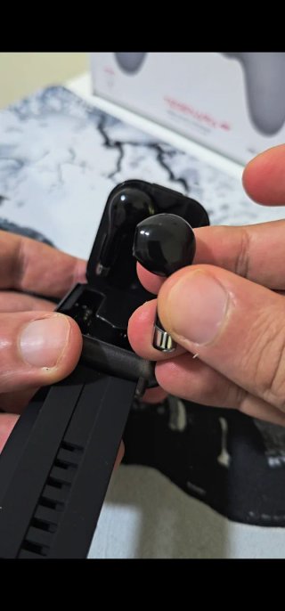 Smartwatch com Fones de Ouvido Embutidos