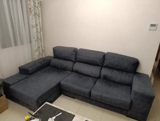 Sofá modular gris de tela