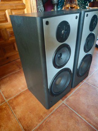 Altavoces JBL LX500