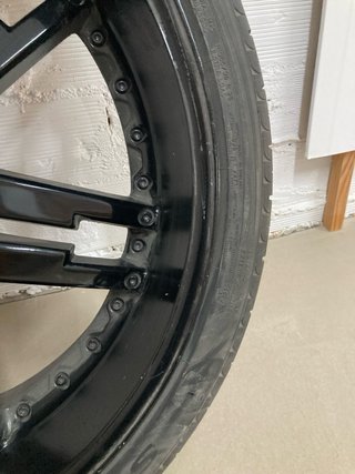 Set de 4 ruedas completas Cadillac — Giovanna 26”