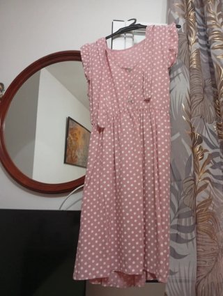 Vestido rosa lunares