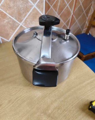 Olla a presión Magefesa grande