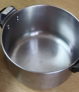 Olla a presión Magefesa grande