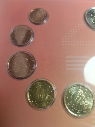 San Marino cartera 8 valores 2016