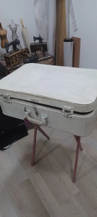 Mesa Maleta Vintage Hecha a Mano