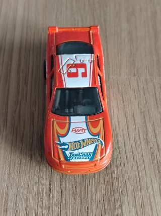 Hot Wheels Chevy Impala 2010 Arancione