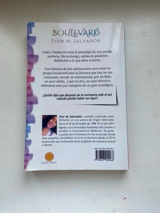 Boulevard Flor M. Salvador libro romántico juvenil