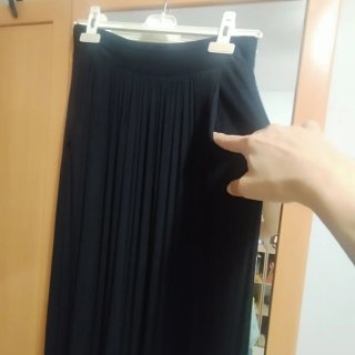 Falda larga negra