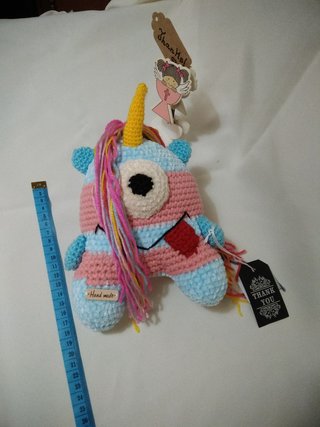Boneco unicórnio crochet colorido