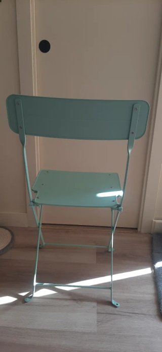 Silla plegable verde menta Ikea exterior