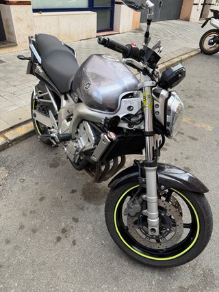 Yamaha FZ6 Naked