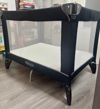 Cuna de viaje Graco con colchón 100X70