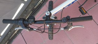 Bicicleta de montaña 20 pulgadas y 6 velocidades.