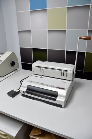 Encuadernadora Eléctrica Coilmac 380